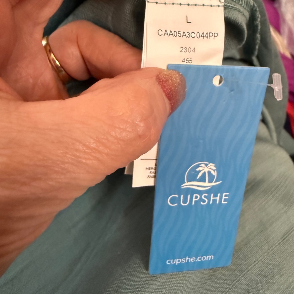 CUPSHE Ruffled Hem Faux Wrap Dress - Picture 12 of 14